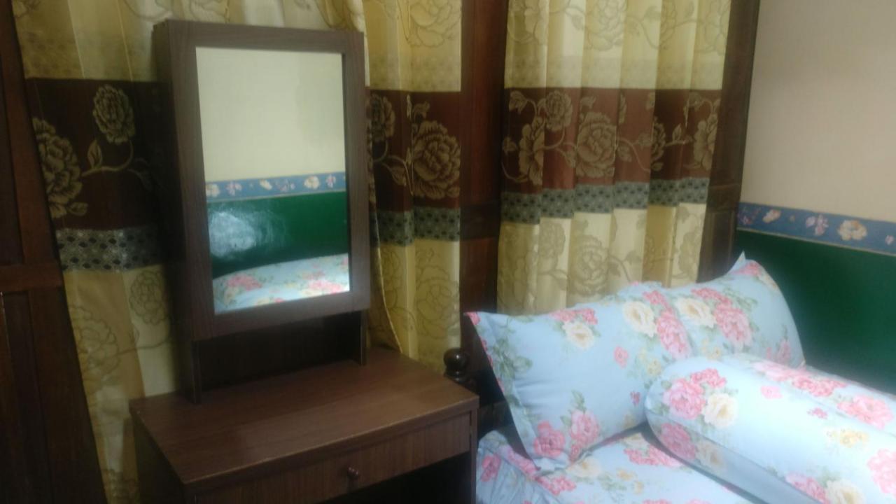 Homestay Arya Mangunan Bantul Exterior foto